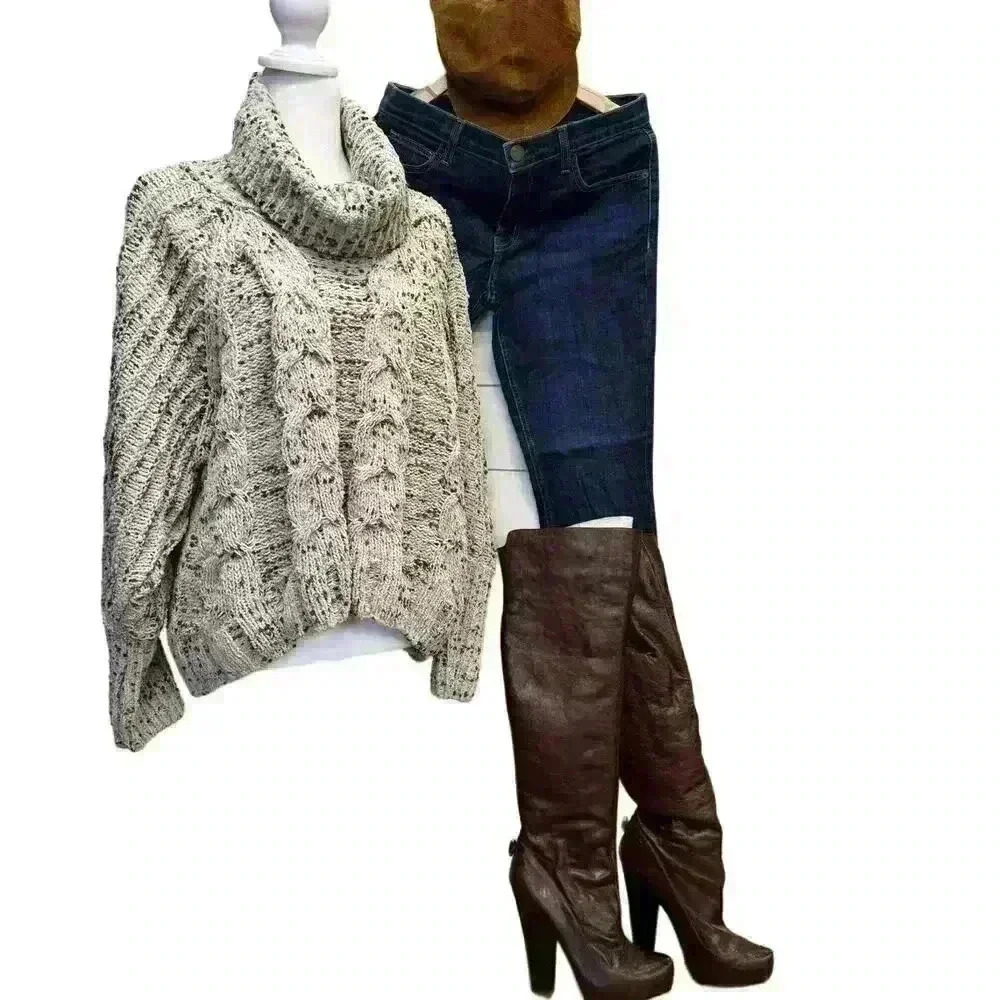 ANtHROPOLOGY’s MOON & MADISON OVERSIZED COWL NECK YUMMY SOFT SWEATER SIZE M - Picture 2 of 12